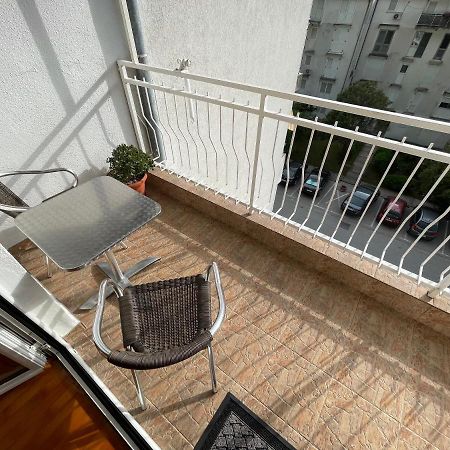 Aquarium Apartment コトル エクステリア 写真